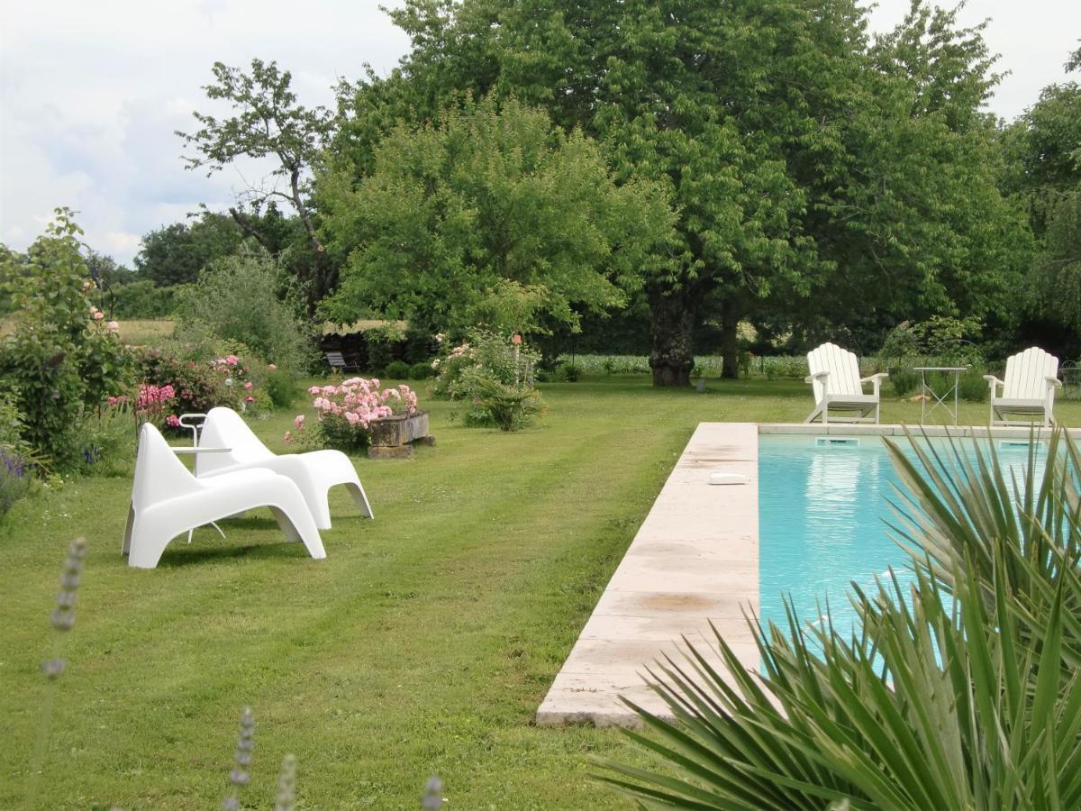 Bed and Breakfast Du Cote De L'Ombriere Geay  Exterior foto