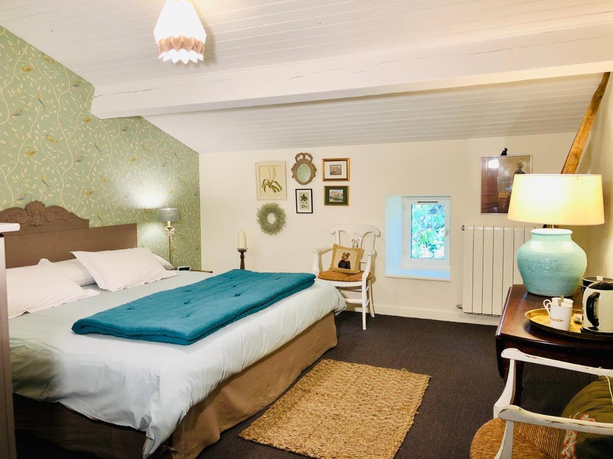 Bed and Breakfast Du Cote De L'Ombriere Geay  Exterior foto